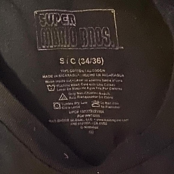 Super Mario Here black tshirt gaming retro 90s Small Nintendo - Picture 2 of 2